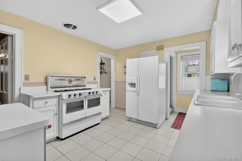 427 Westchester Avenue White Plains NY 10604
