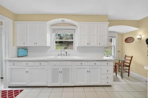 427 Westchester Avenue White Plains NY 10604