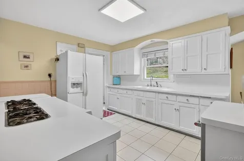 427 Westchester Avenue White Plains NY 10604