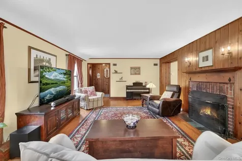 427 Westchester Avenue White Plains NY 10604