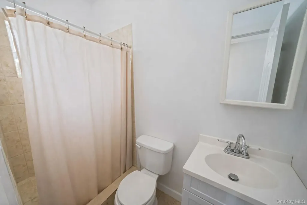 36595 County Road 48 Peconic NY 11958