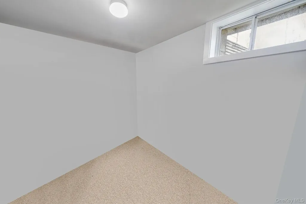 36595 County Road 48 Peconic NY 11958
