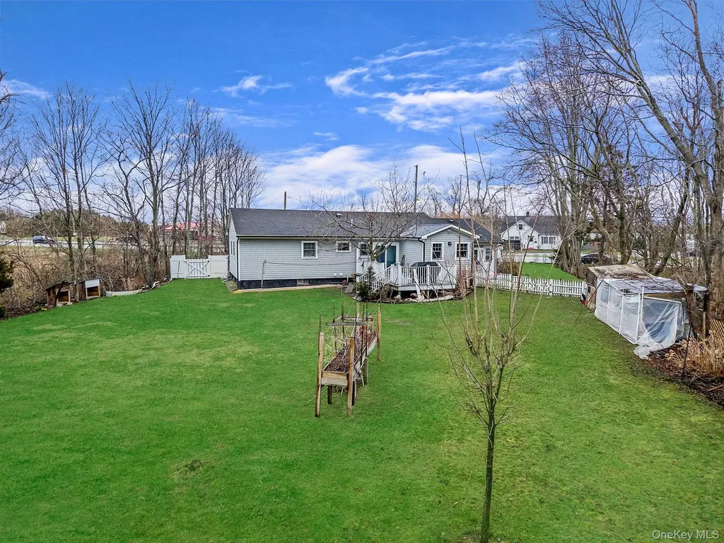 36595 County Road 48 Peconic NY 11958