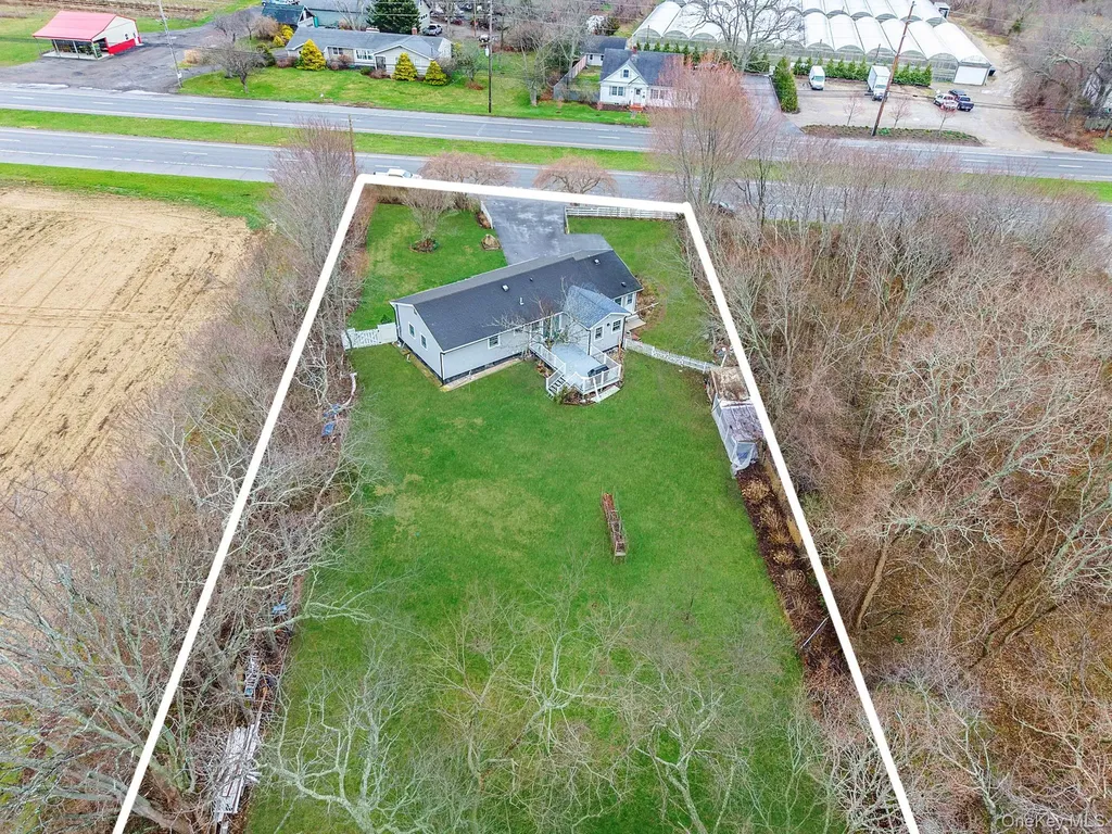 36595 County Road 48 Peconic NY 11958