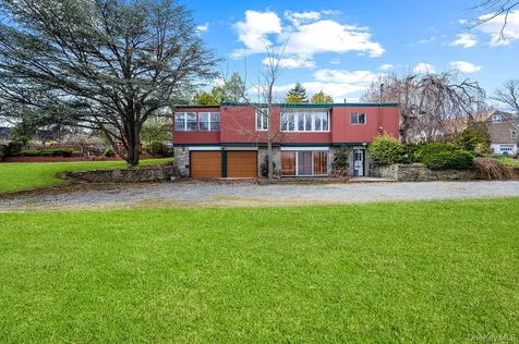 11 Valley View Road Great Neck NY 11021