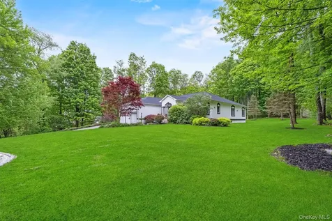 44 Carol Lane Poughquag NY 12570