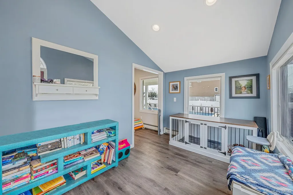 794 Pecan Street Lindenhurst NY 11757