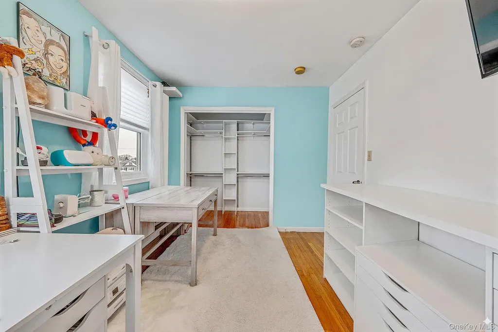 794 Pecan Street Lindenhurst NY 11757