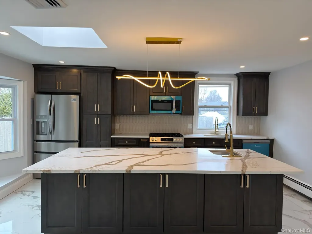 21 Colby Drive Kings Park NY 11754