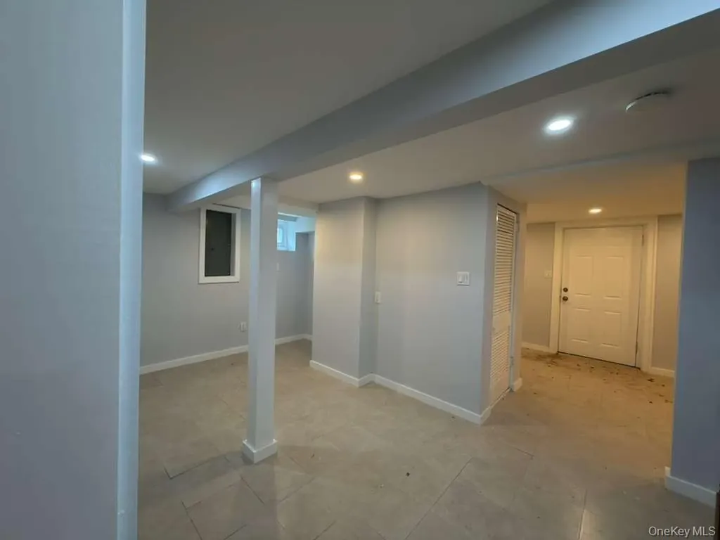 21 Colby Drive Kings Park NY 11754