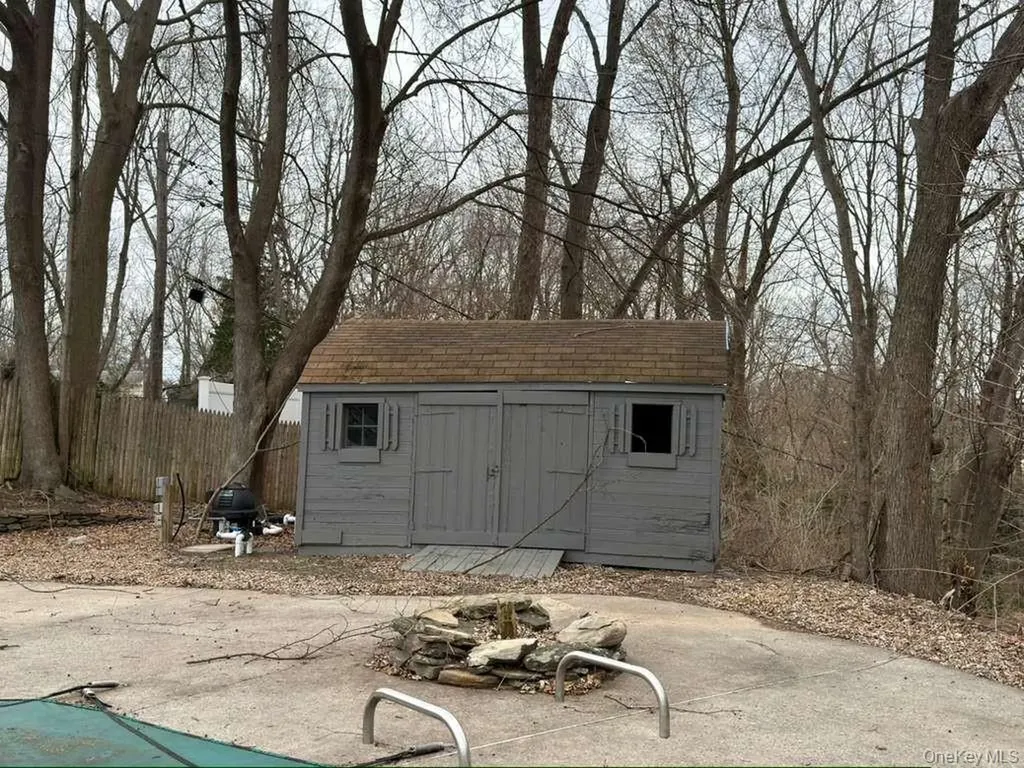 21 Colby Drive Kings Park NY 11754