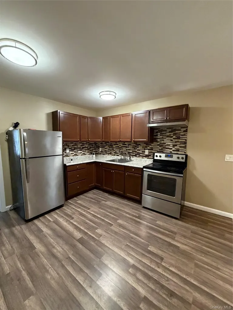 79 Brook Street Bay Shore NY 11706