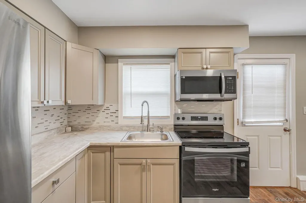 130 5th Avenue Bay Shore NY 11706