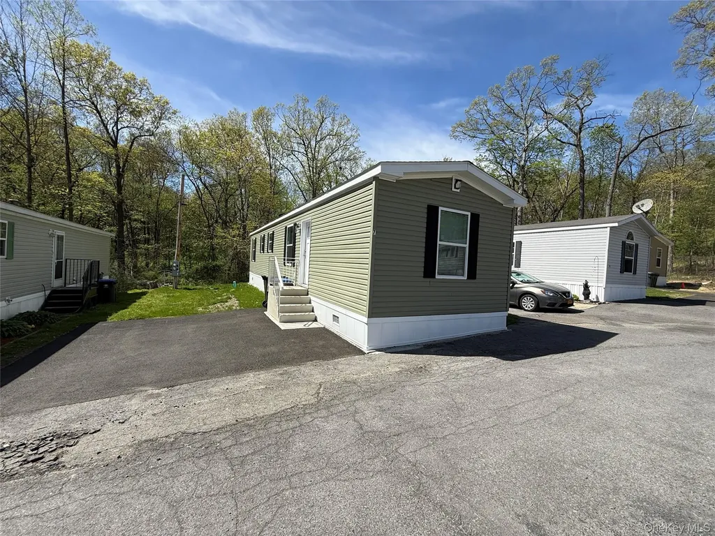 3146 Route 9w New Windsor NY 12553