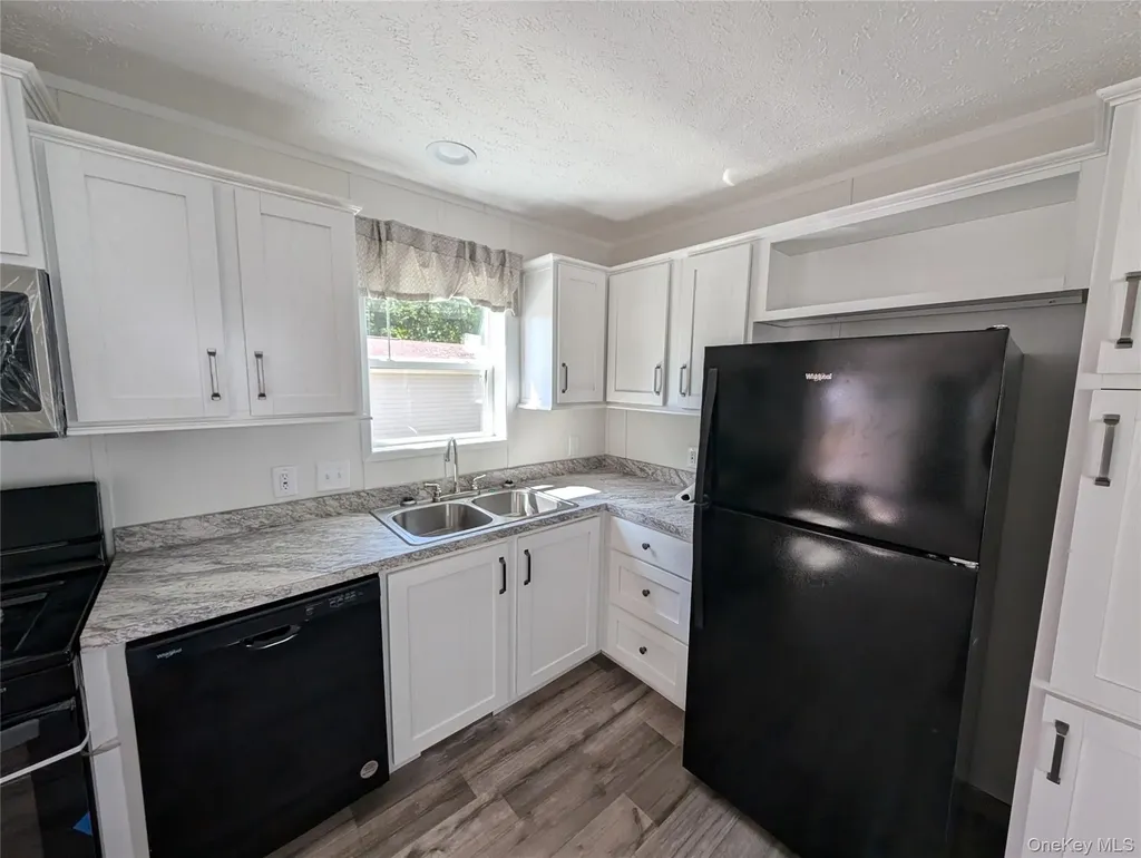 3146 Route 9w New Windsor NY 12553