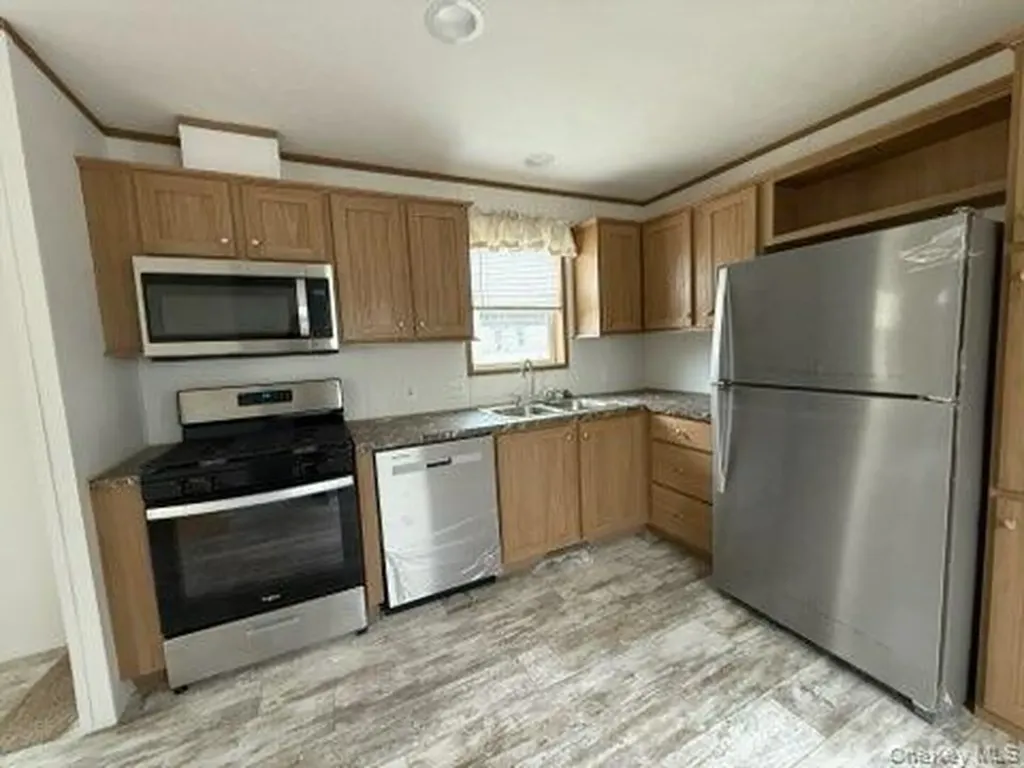 3146 Route 9w New Windsor NY 12553