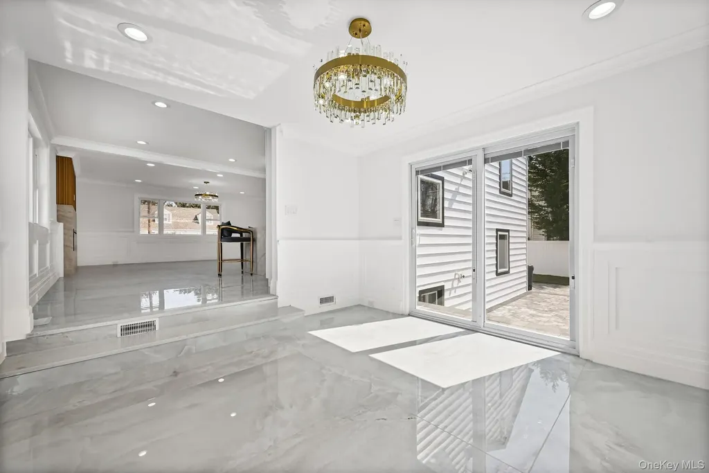 2292 Vassar Place Merrick NY 11566