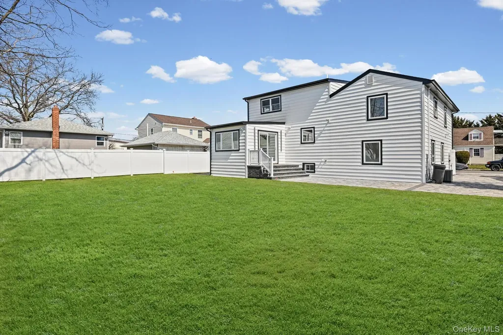 2292 Vassar Place Merrick NY 11566
