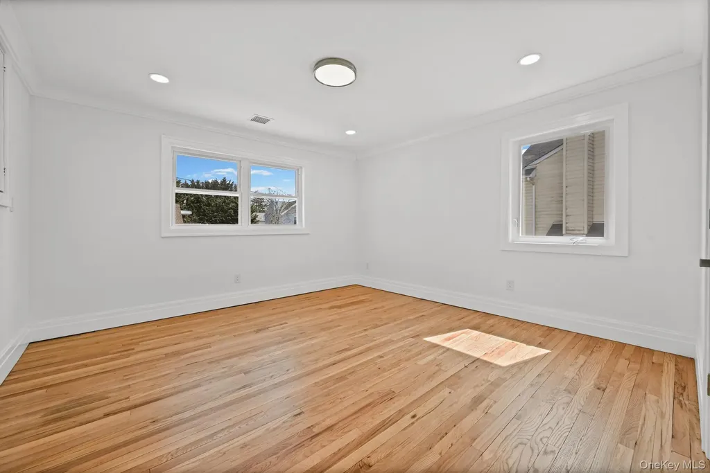 2292 Vassar Place Merrick NY 11566