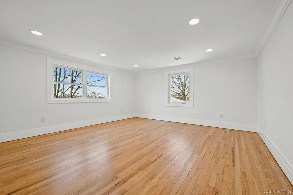 2292 Vassar Place Merrick NY 11566