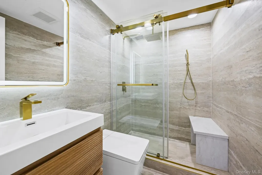 2292 Vassar Place Merrick NY 11566
