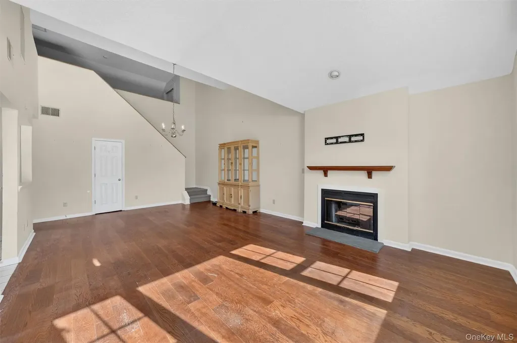 16 Juniper Lane Pawling NY 12564