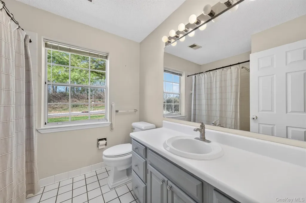 16 Juniper Lane Pawling NY 12564