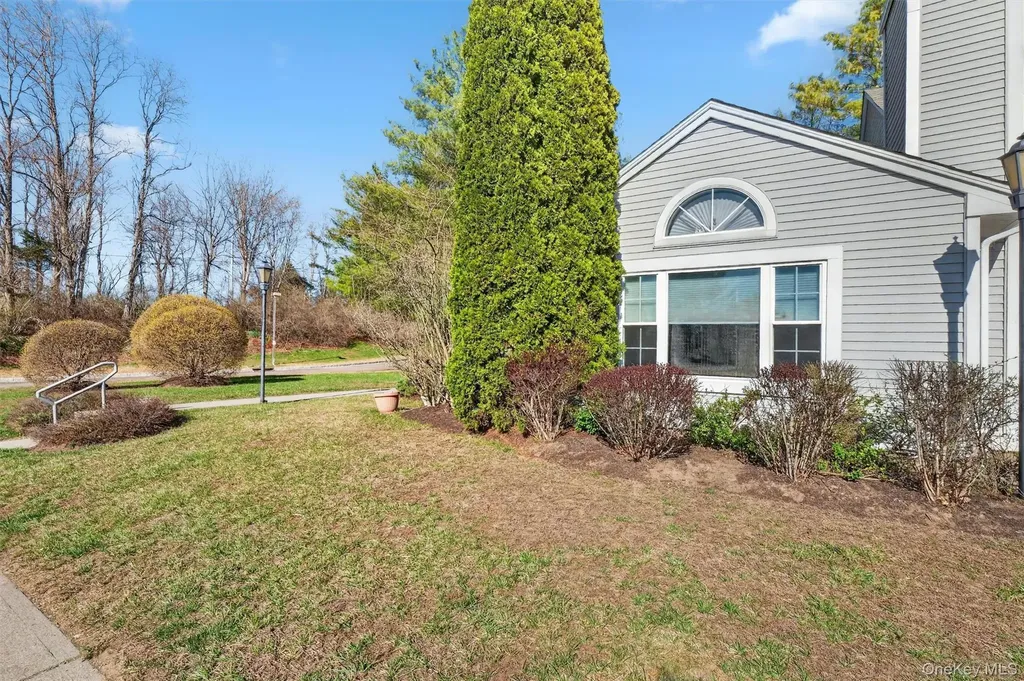 16 Juniper Lane Pawling NY 12564