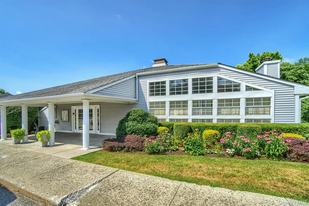 16 Juniper Lane Pawling NY 12564