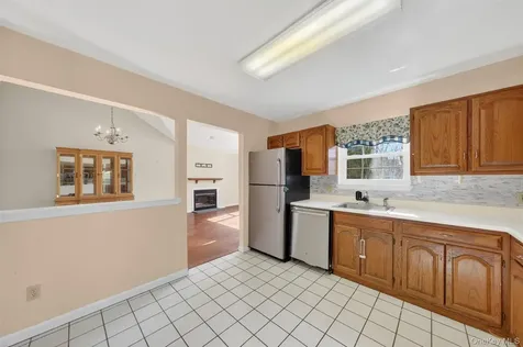 16 Juniper Lane Pawling NY 12564