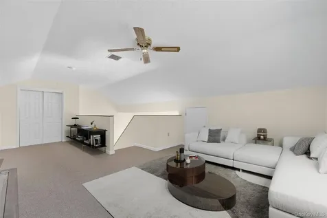 16 Juniper Lane Pawling NY 12564