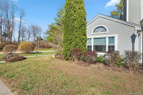 16 Juniper Lane Pawling NY 12564