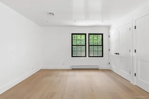 33 High Farms Road Glen Head NY 11545