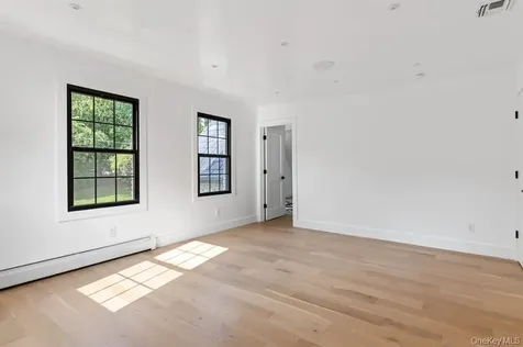 33 High Farms Road Glen Head NY 11545