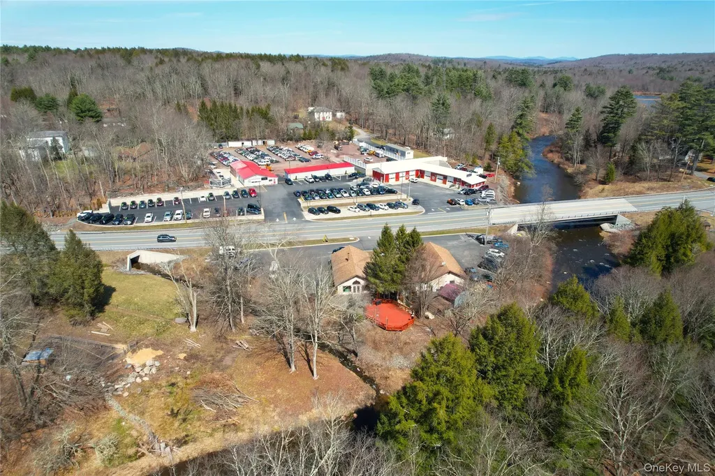 951 Rt-17b Mongaup Valley NY 12762