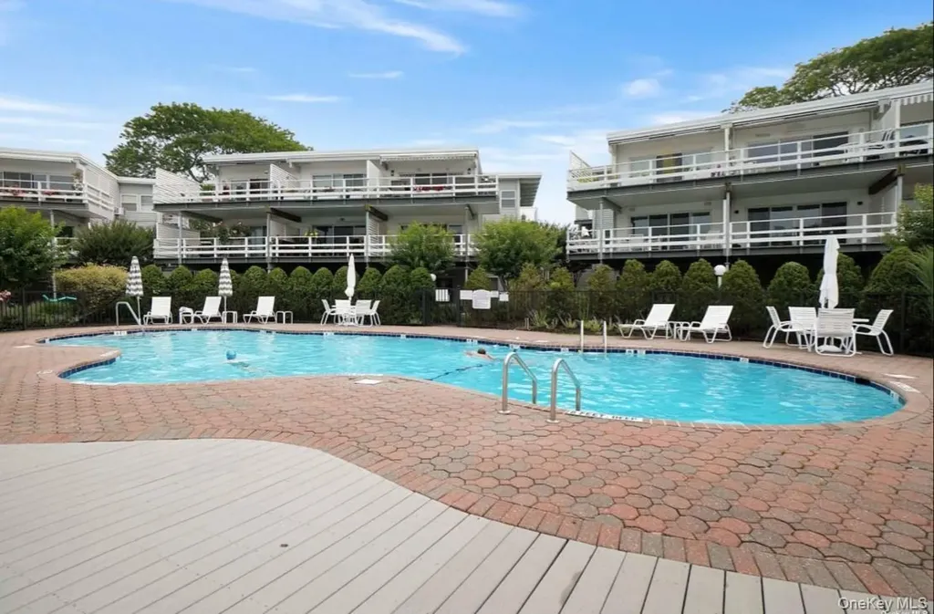 35 Library Avenue Westhampton Beach NY 11978