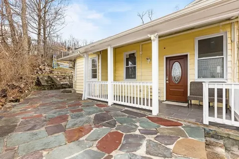 3404 Mohegan Avenue Mohegan Lake NY 10547