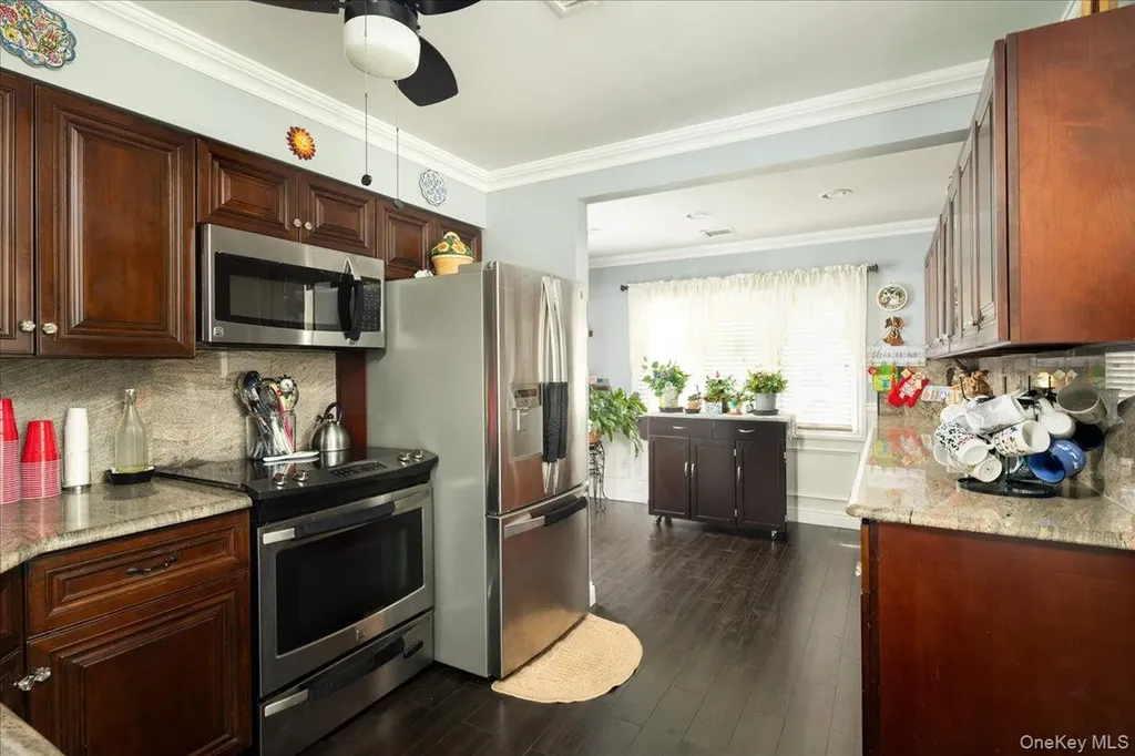 35 Carnation Road Levittown NY 11756