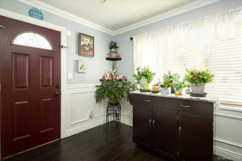 35 Carnation Road Levittown NY 11756