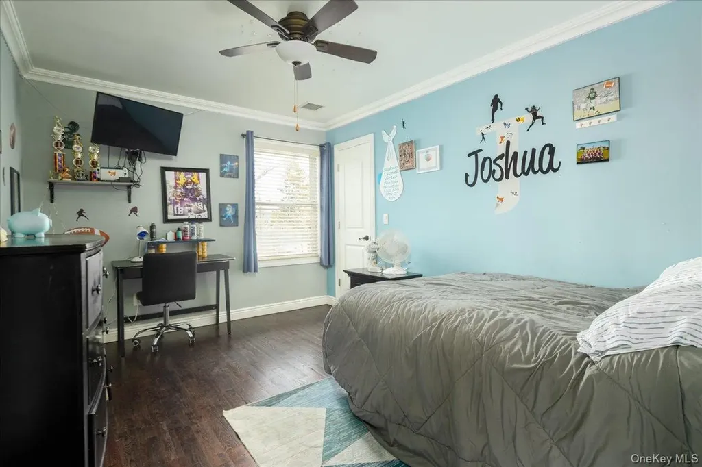 35 Carnation Road Levittown NY 11756