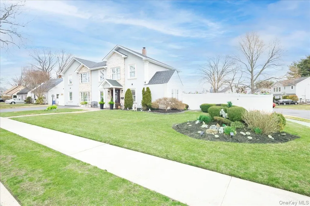 35 Carnation Road Levittown NY 11756