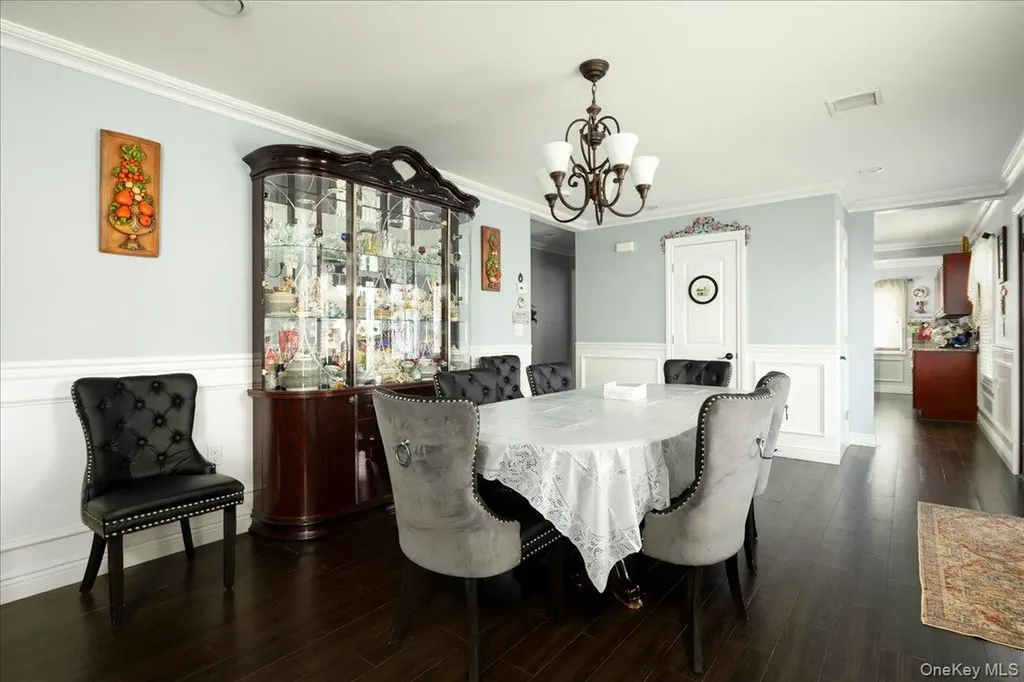 35 Carnation Road Levittown NY 11756
