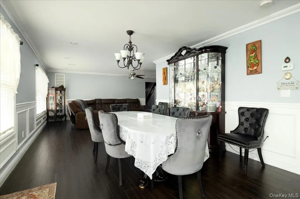 35 Carnation Road Levittown NY 11756