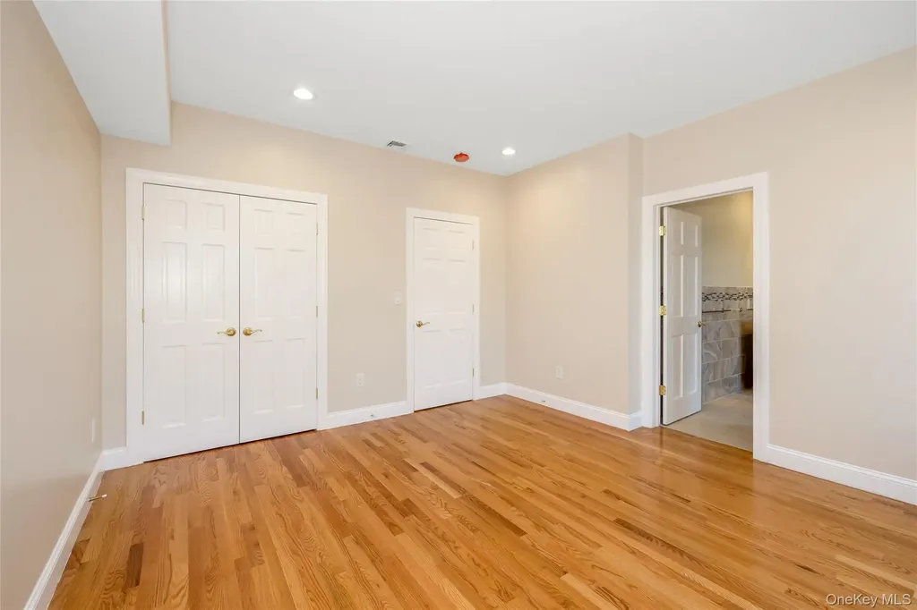 16 Grand Boulevard Scarsdale NY 10583