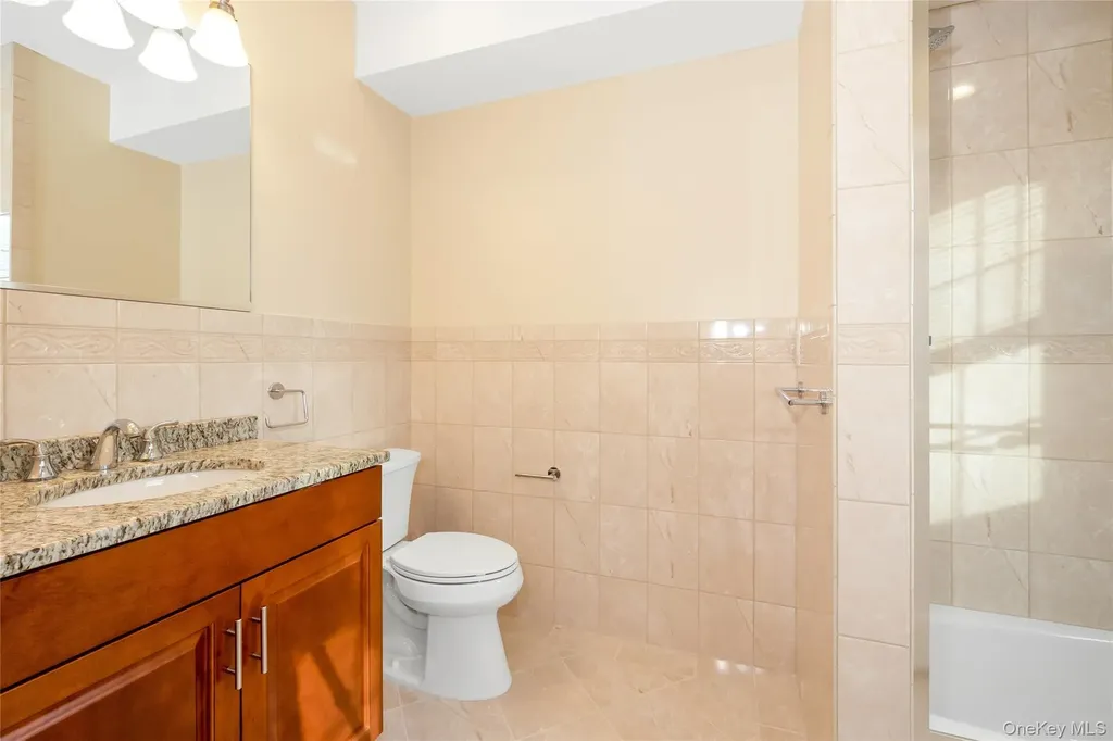 16 Grand Boulevard Scarsdale NY 10583
