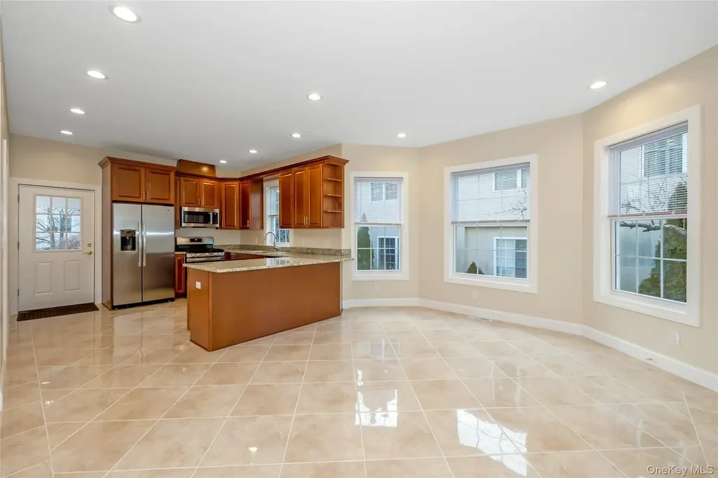 16 Grand Boulevard Scarsdale NY 10583
