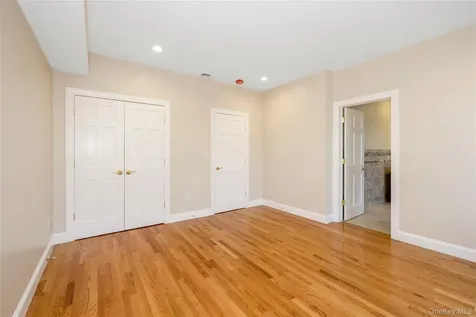16 Grand Boulevard Scarsdale NY 10583