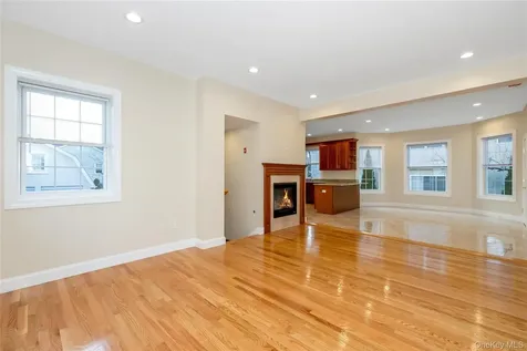 16 Grand Boulevard Scarsdale NY 10583