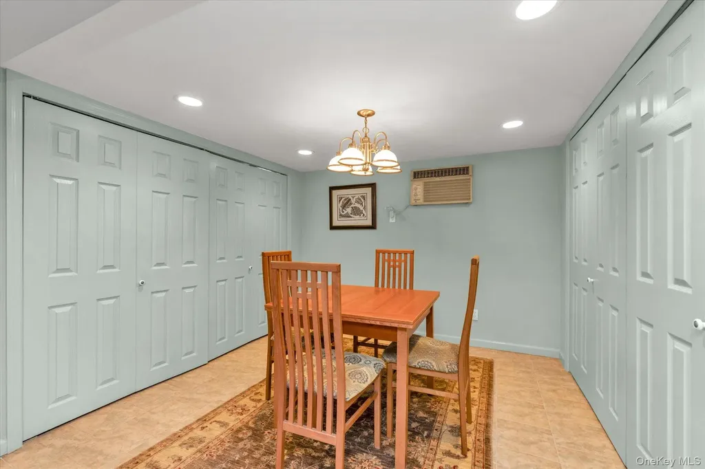 904 Park Lane Valley Stream NY 11581
