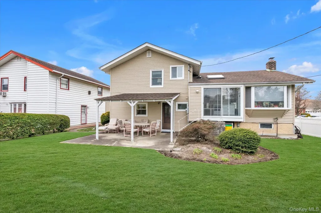 904 Park Lane Valley Stream NY 11581